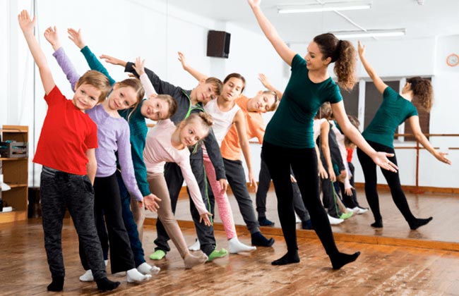 Instructora de baile para niños idea de negocio