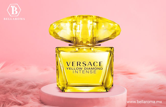 Versace Yellow Diamond Intense perfume para mujer