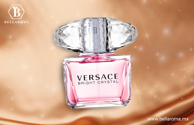 Perfume para atraer el amor de un hombre Versace Bright Crystal