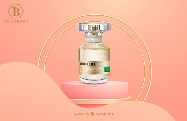 Frasco redondeado con tapa grande de color plateado del perfume Dream Big de Benetton