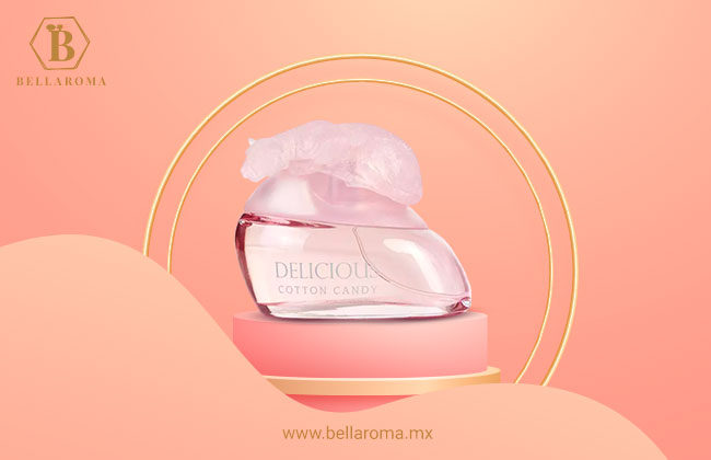 Frasco en rosa claro del perfume Delicious Cotton Candy 
