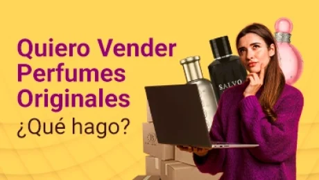Mujer analizando si vender fragancias originales