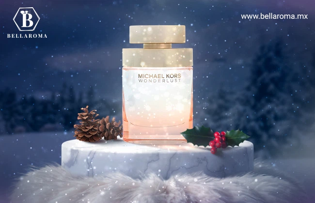 Perfume acompañado de adornos invernales