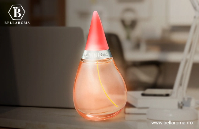Frasco de perfume en forma de gota